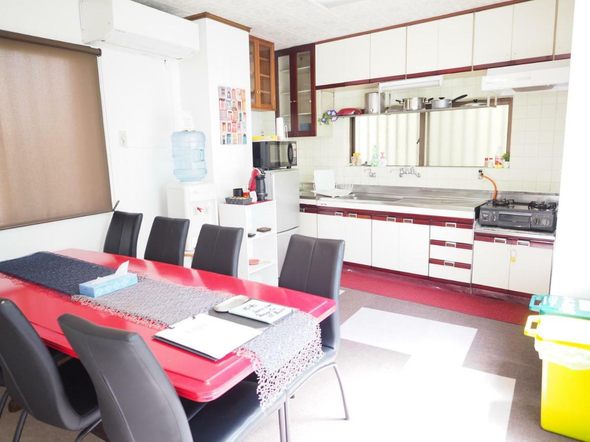 Holiday Homes Tsuboya 2Nd Наха Екстериор снимка